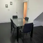 Lovely Room In Coventry